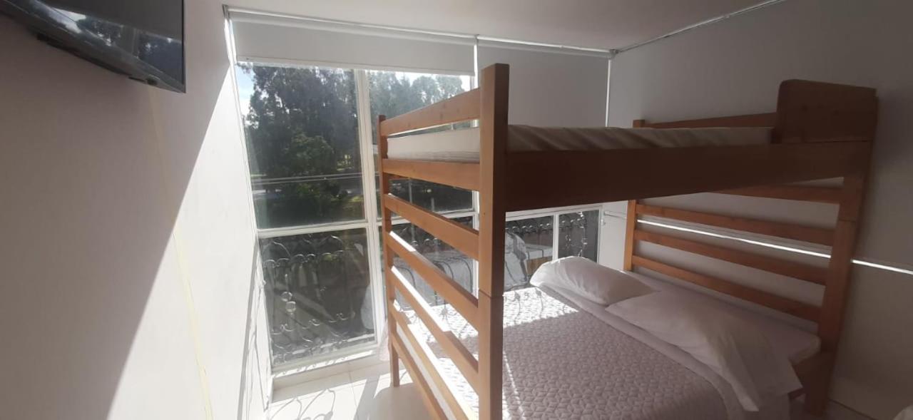 טונחה Hotel Mi Gloria מראה חיצוני תמונה